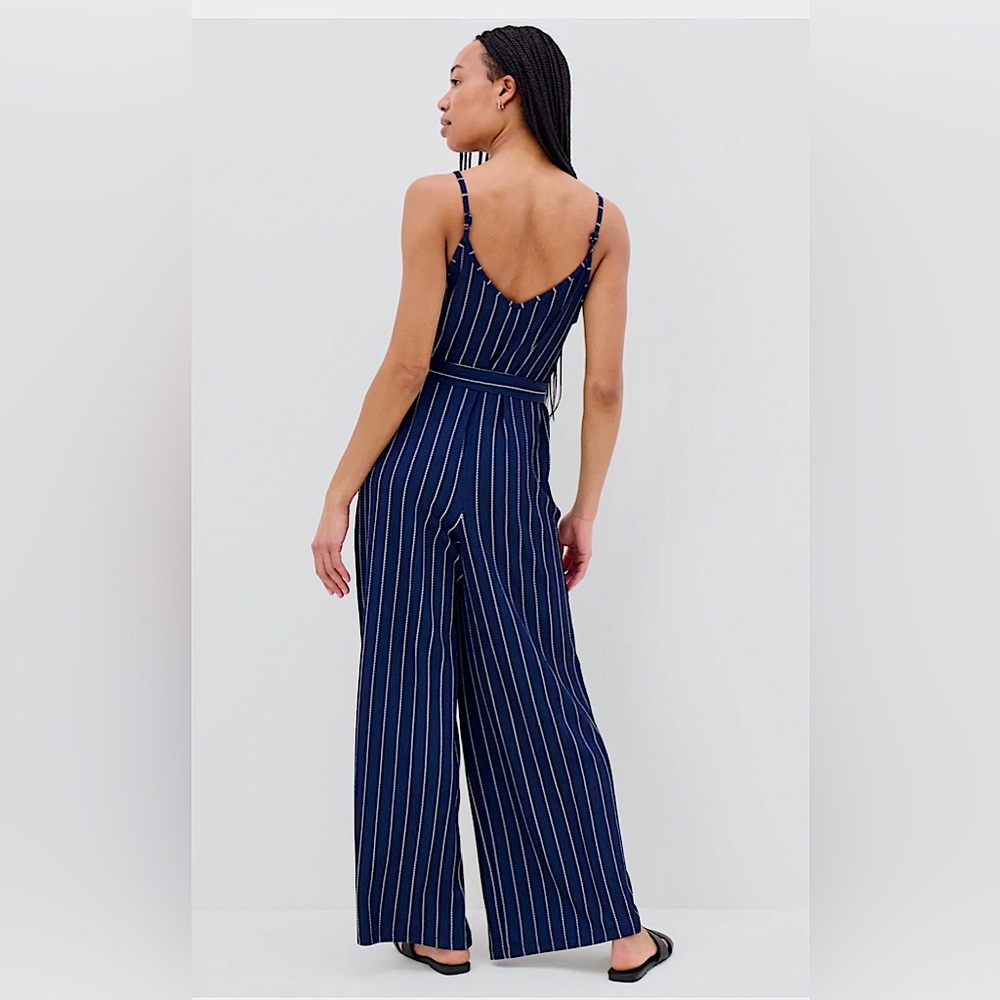 NWT Zaful Wide-Leg Blue & White Striped Jumpsuit